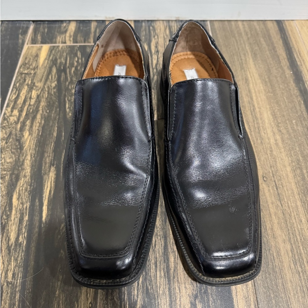 Joseph Abboud Black Leather Loafers - Picture 2 of 6